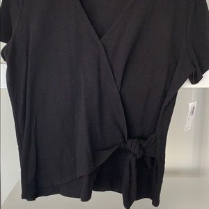 Old Navy Black short-sleeve wrap top